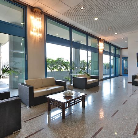Unaway Hotel & Residence Quark Due Milano Bagian luar foto