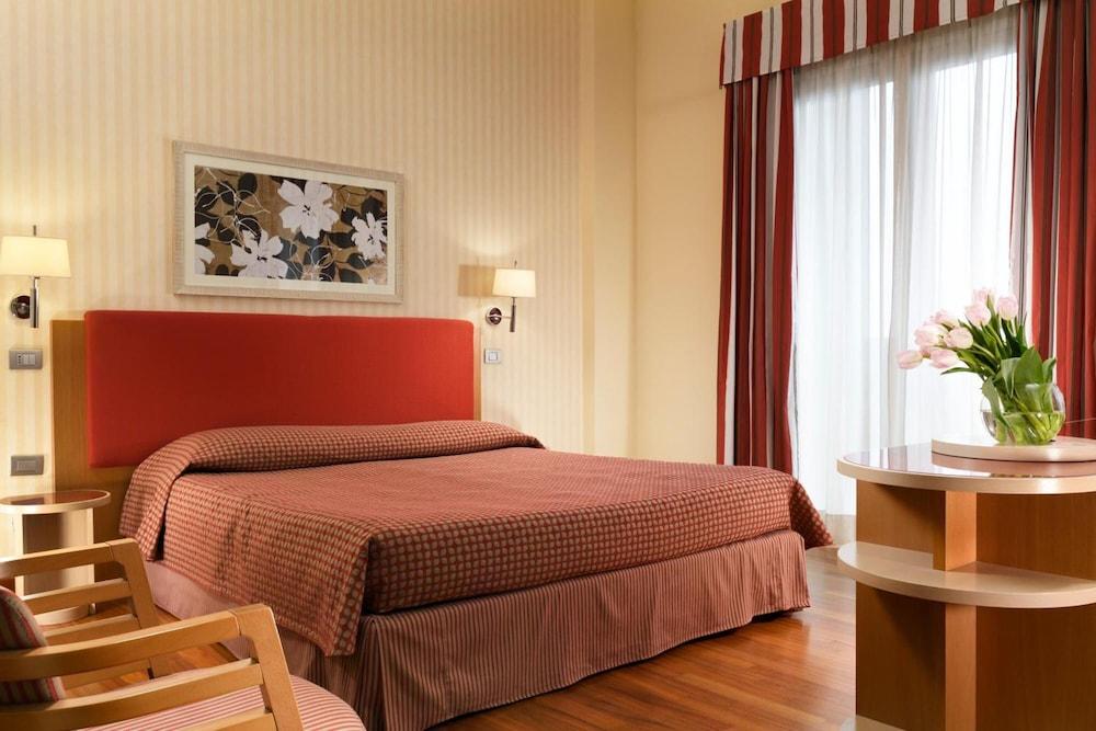 Unaway Hotel & Residence Quark Due Milano Bagian luar foto