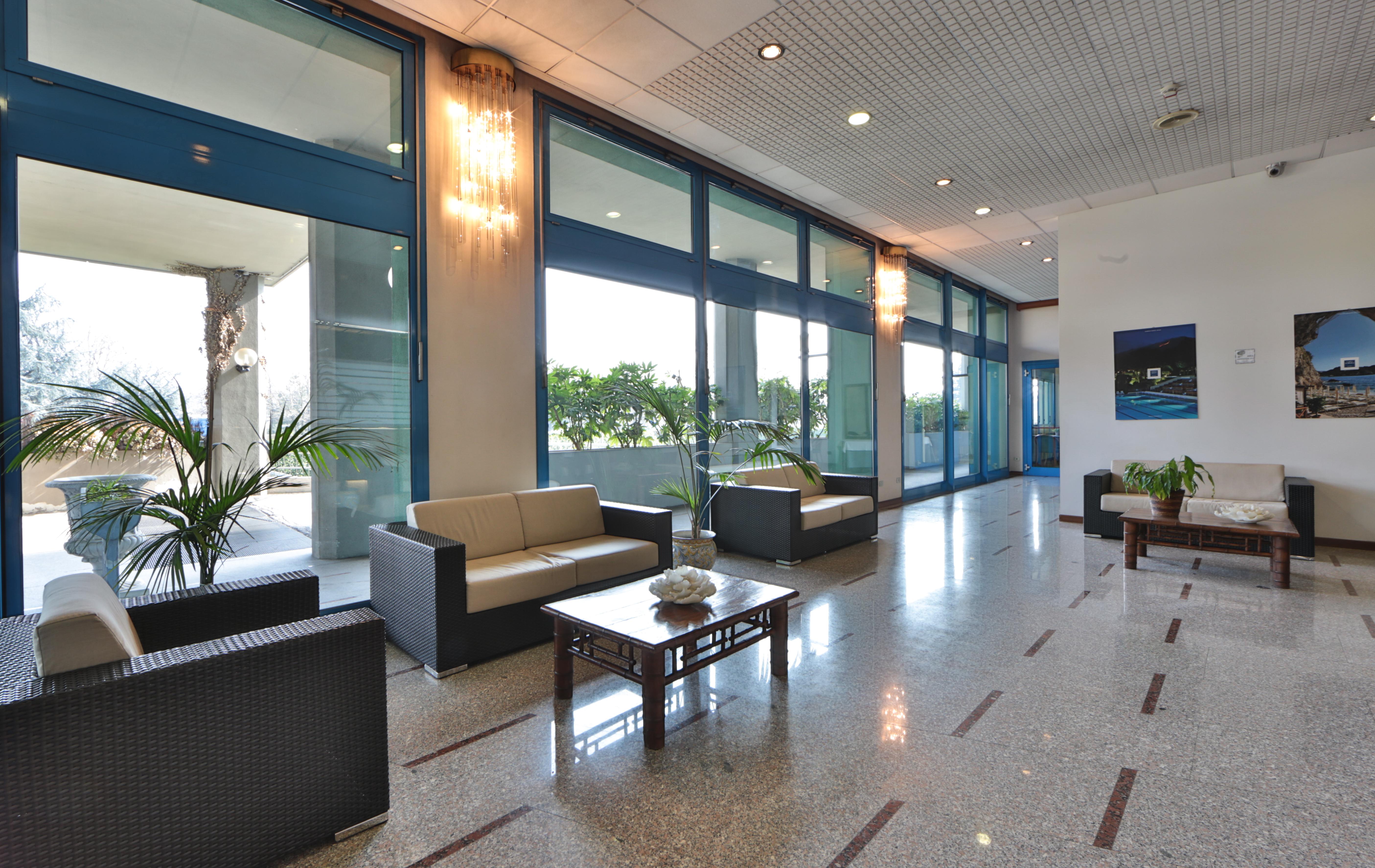 Unaway Hotel & Residence Quark Due Milano Bagian luar foto