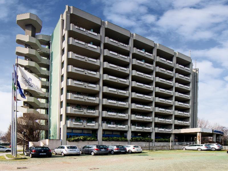 Unaway Hotel & Residence Quark Due Milano Bagian luar foto