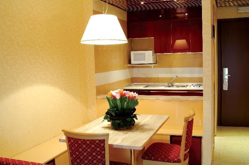Unaway Hotel & Residence Quark Due Milano Ruang foto