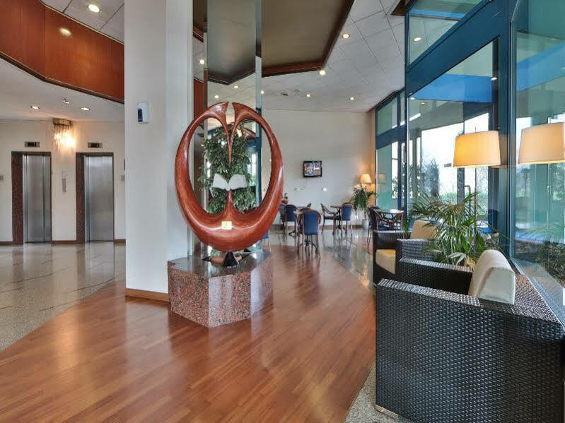 Unaway Hotel & Residence Quark Due Milano Bagian luar foto